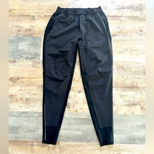 Men’s LuLuLemon Surge Hybrid Joggers, Size Small, Black